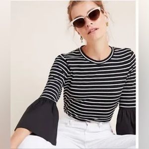 🖤🤍ANTHRO CLASSY FLARE SLEEVE TOP 🖤🤍